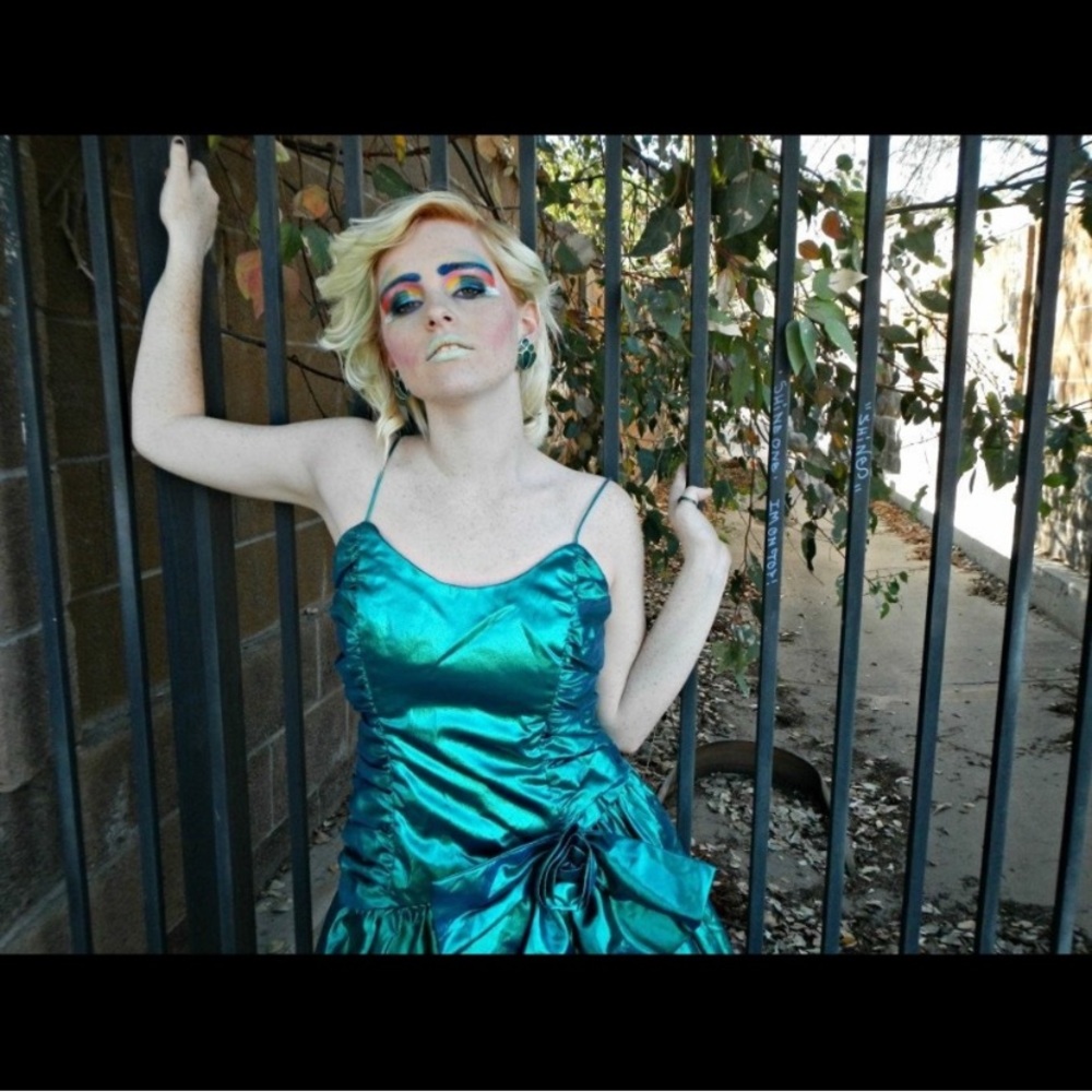 VINTAGE RETRO PROM MERMAID DRESS METALLIC 80’S BOW - Picture 3 of 5